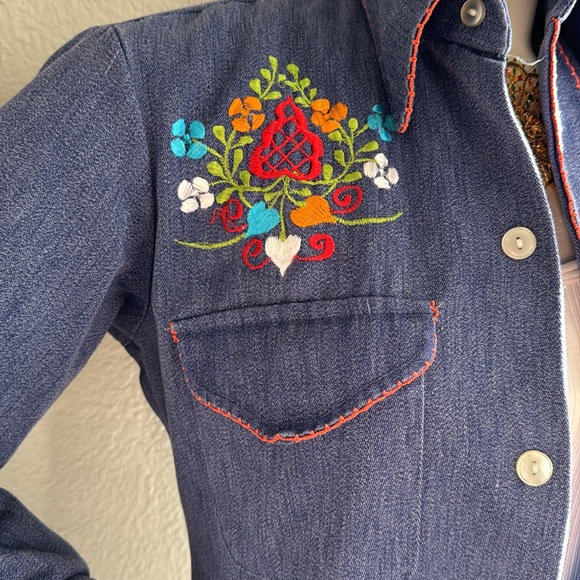 Authentic vintage 70’s embroidered denim shirt - size (approx) XS - Picture 5 of 6